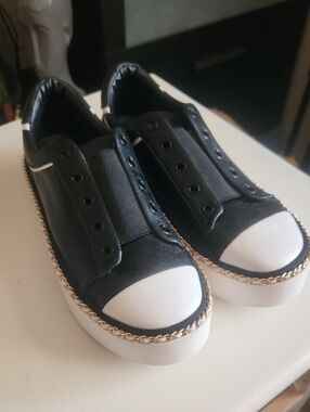 Karl Lagerfeld Black Sneakers with White Toe Detail and Gold Chain Accent